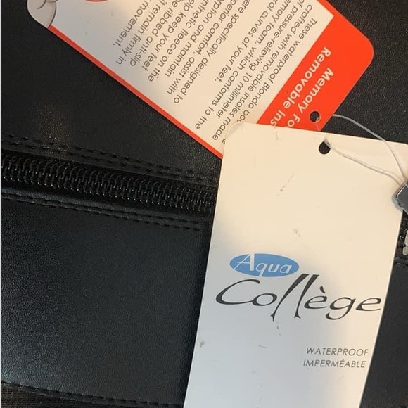 Blondo Aqua College Tall Leather Boot - No bundle discount - Picture 4 of 5